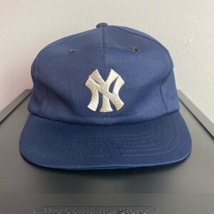 Vintage New York Yankees snap back